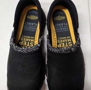 Womens Keen Black Slipons Size 8M